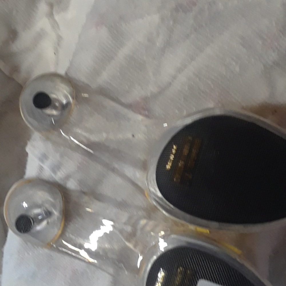Shoes - Picture 2 of 2